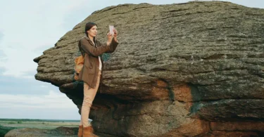 Abadikan Momen Indah di Tempat Wisata dengan Smartphone