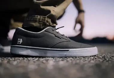 10 Model Sepatu Ini Bakal Bikin Cowok Tampil Keren