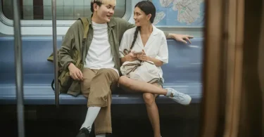 Wisata Romantis Naik Transportasi Umum di Jakarta