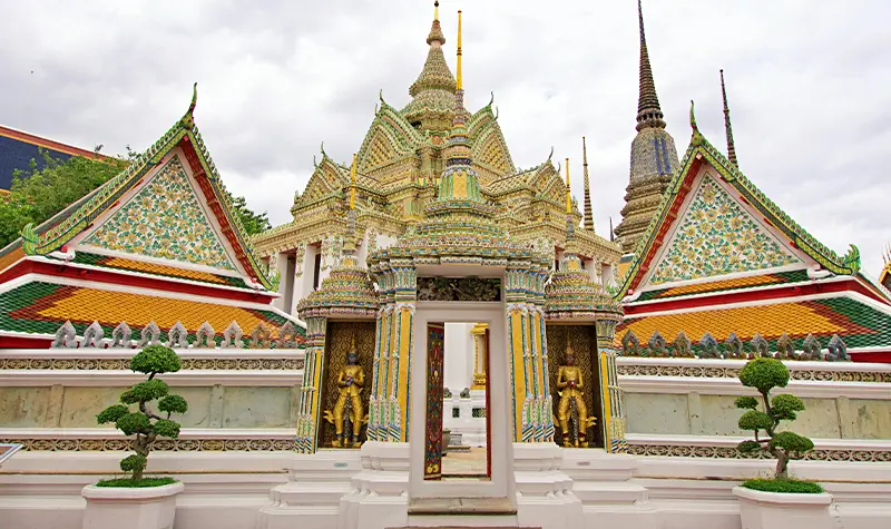 Wat Phra Kaew - Ikon Wisata Thailand Paling Populer